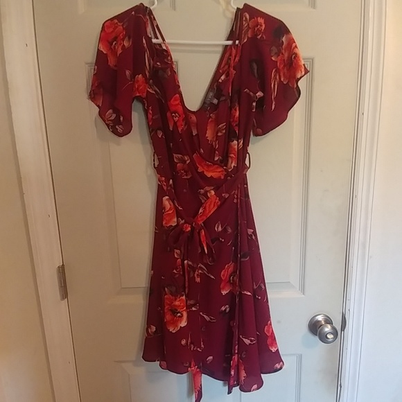 Clear closet space - Picture 1 of 1